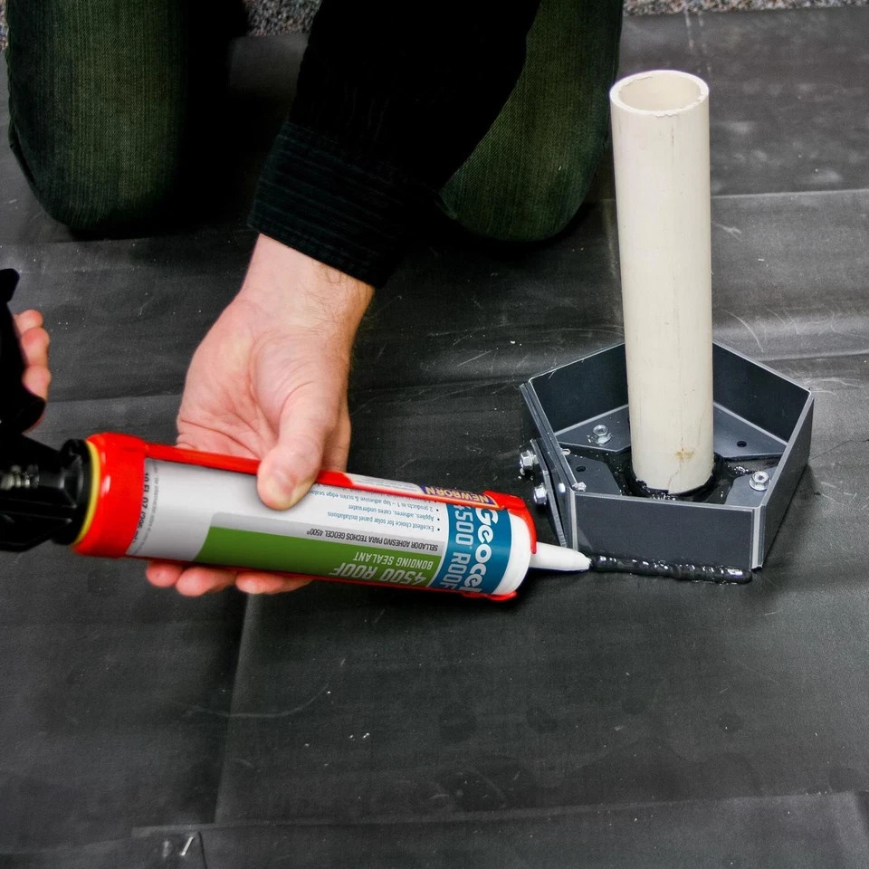 Geocel Black Scypolymer RV VOC Compliant g/L Roof Sealant 10 oz.0